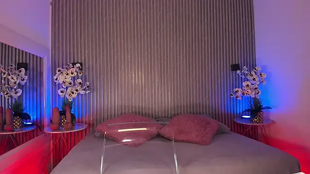 MaddyGray  online show from February 23, 7:02 pm