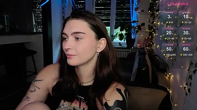 Snapshot of dorfmatratze__ chatting on October 1, 6:29 am dorfmatratze online show from October 1, 6:29 am