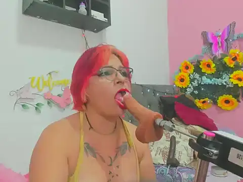 Yeny hot  online show from April 6, 6:25 am