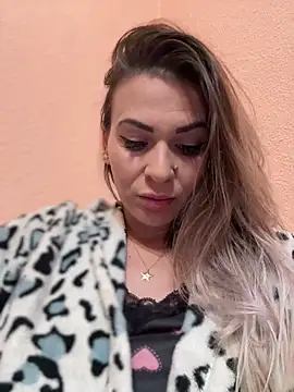 iSelena online show from September 27, 7:48 am