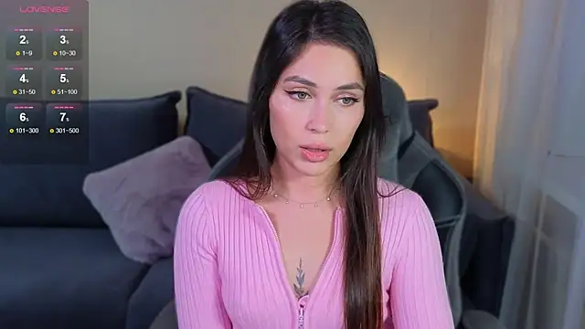 CarolineGuthrie online show from September 9, 3:01 pm