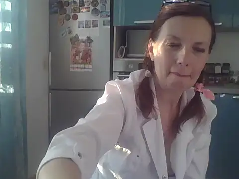 Snapshot of Sweetmurrr chatting on October 8, 5:01 am Sweetmurrr online show from October 8, 5:01 am