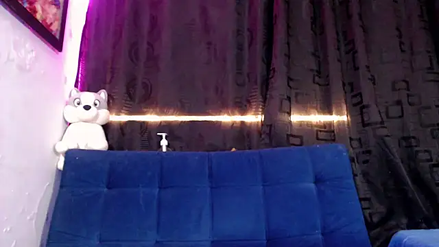 Megan Gil  online show from May 15, 11:29 pm