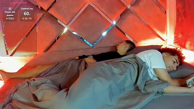 AxelAndJeremy online show from September 22, 8:46 am