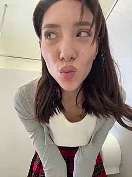 BallerinaCappuccino  online show from February 12, 10:28 am