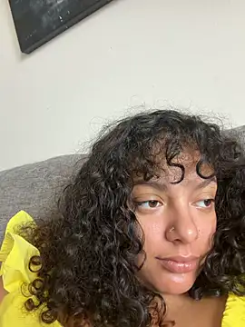 allybluee777 online show from April 9, 2:00 pm