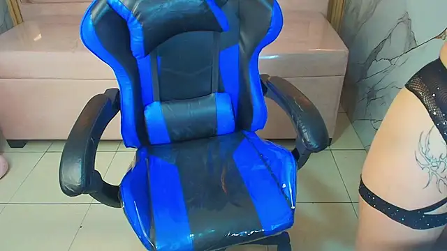 zoe r  online show from November 11, 3:24 am