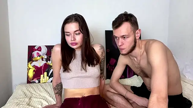 Petal Couple online show from November 15, 9:21 am