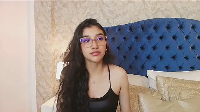 ValentiinaCruz online show from January 9, 9:52 pm