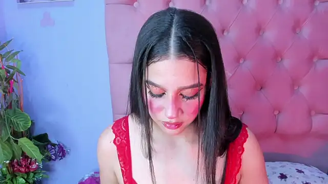 Megan Luxe online show from October 28, 4:18 am