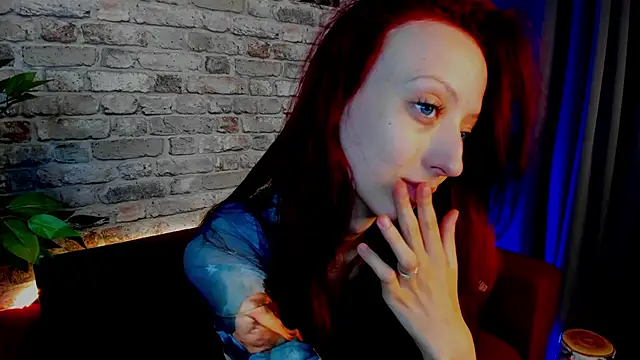 Snapshot of Daria_J chatting on September 22, 4:33 am Daria J online show from September 22, 4:33 am