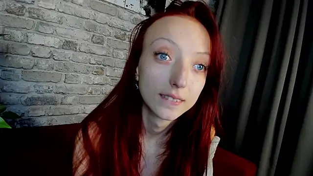 Snapshot of Daria_J chatting on September 21, 4:22 am Daria J online show from September 21, 4:22 am