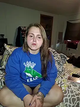 JuicyExxxperience online show from November 4, 9:42 pm