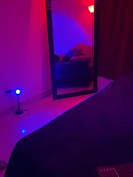 Snapshot of ZahaRose chatting on October 31, 5:09 am ZahaRose online show from October 31, 5:09 am