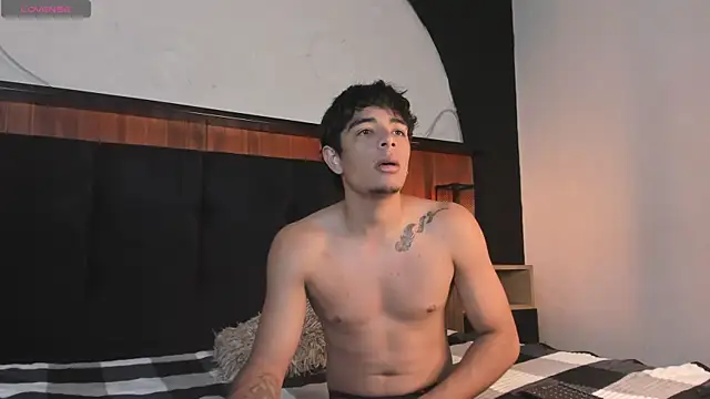 CuteButHarder online show from October 29, 12:31 pm