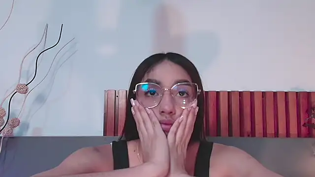 IvyJhons online show from September 19, 12:15 pm