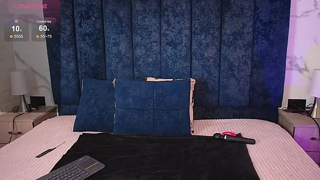 railey rosse  online show from September 19, 4:39 pm