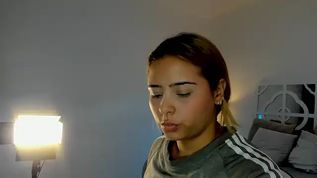 MikaelaStone online show from December 4, 11:12 am