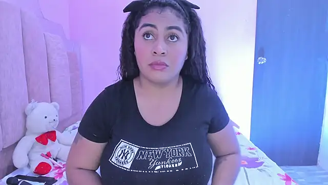 AndreaSweet2 online show from September 10, 7:58 pm