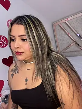 ashley-swift- online show from February 21, 6:14 am