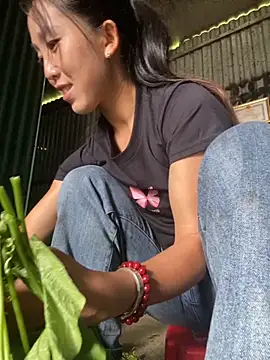 Huong-Ly online show from September 13, 7:05 am