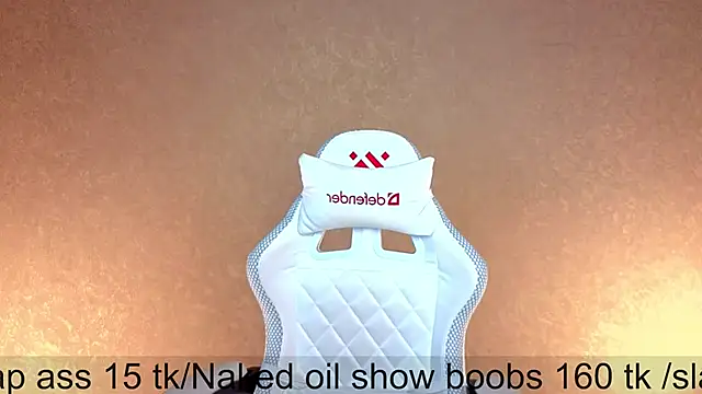 Leila Hefner online show from October 2, 3:11 am