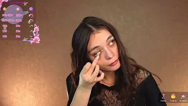 Leila Hefner online show from November 6, 3:23 am