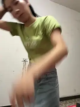 crhong666 online show from September 8, 11:26 pm