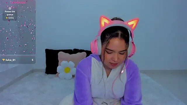 Alana Banana  online show from October 24, 10:06 pm