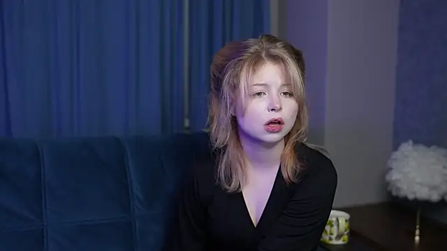 Stella Vanila online show from March 3, 11:33 pm