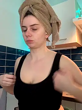 Snapshot of Rainbow_W chatting on October 1, 11:37 am Rainbow W online show from October 1, 11:37 am