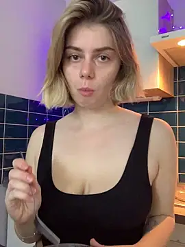 Snapshot of Rainbow_W chatting on September 26, 8:23 am Rainbow W online show from September 26, 8:23 am