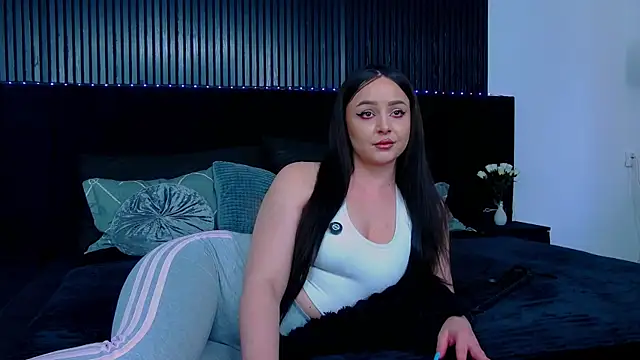 wickeddenise online show from April 7, 11:12 am