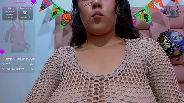 sara hot 18 online show from October 31, 6:12 pm