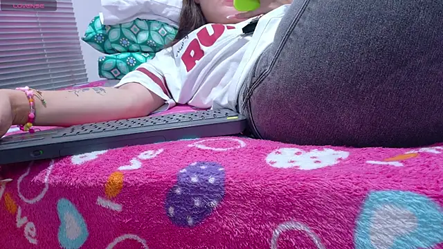 Alhara Luna online show from April 14, 1:05 am