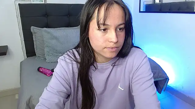 Snapshot of Eymmy_24 chatting on September 11, 3:07 am Eymmy 24 online show from September 11, 3:07 am