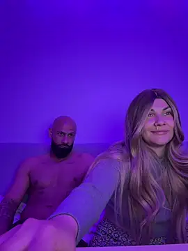 MiaKiittyy online show from April 26, 8:28 pm