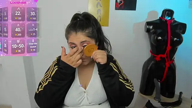 TifanyAmazinng online show from September 25, 12:48 pm