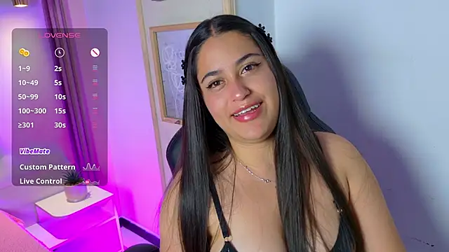 gabyjoness  online show from May 27, 4:31 am