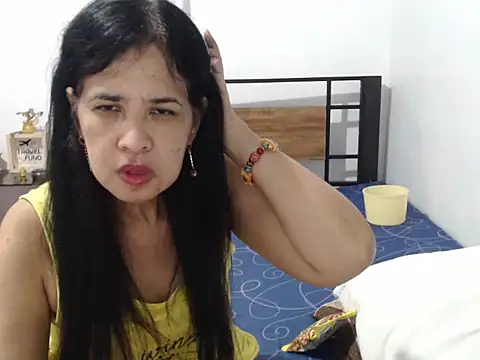 Prettysweetmum online show from September 23, 4:38 pm