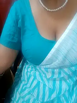Snapshot of tami_lavanya chatting on September 27, 9:05 am tami lavanya online show from September 27, 9:05 am