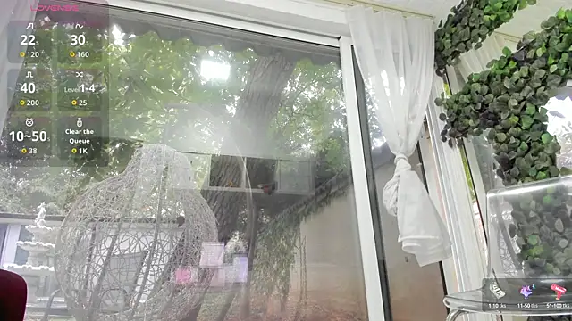 Snapshot of Lexi_Storm chatting on September 13, 5:37 am Lexi Storm online show from September 13, 5:37 am