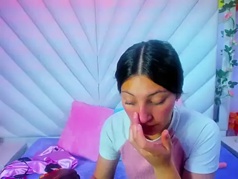  Luna Bennett online show from November 19, 12:16 pm