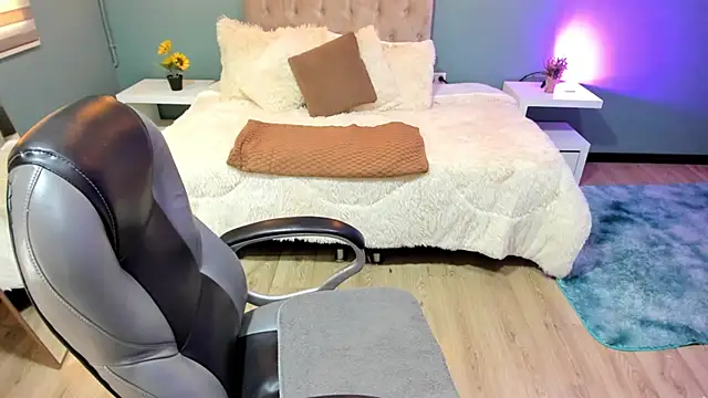 Snapshot of Miss_Cataleya__ chatting on October 9, 1:15 pm Miss Cataleya online show from October 9, 1:15 pm
