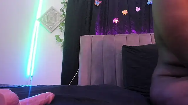 AkiraStone  online show from October 7, 7:40 pm