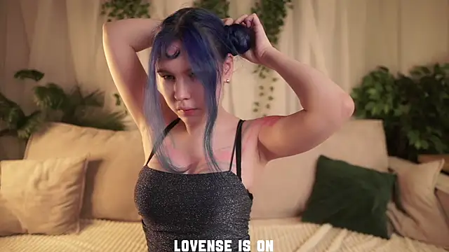 ElizSpieth online show from December 17, 1:22 am