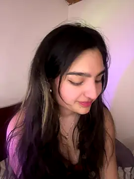 Snapshot of Clementyne30 chatting on September 29, 12:38 am Clementyne30 online show from September 29, 12:38 am