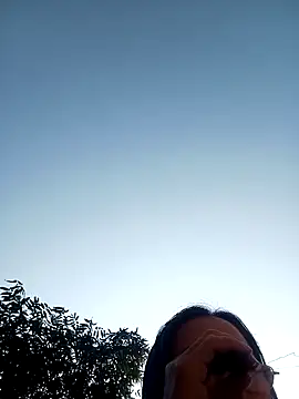 CoMay003 online show from December 1, 7:01 am