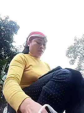 CoMay003 online show from November 12, 9:18 am