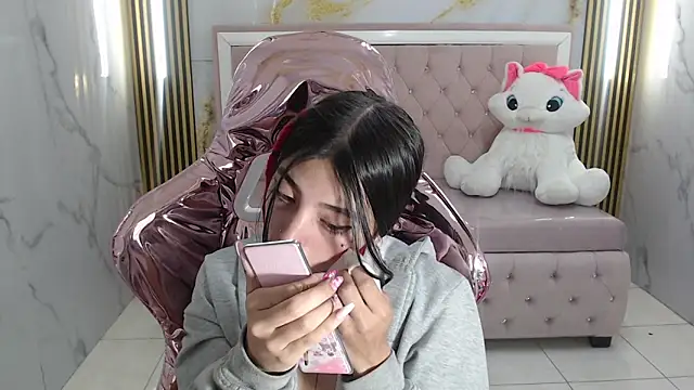 alehp rose s online show from February 11, 1:12 pm